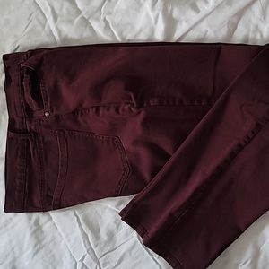 Gloria Vanderbilt Maroon Denim Jeans Style: Amanda